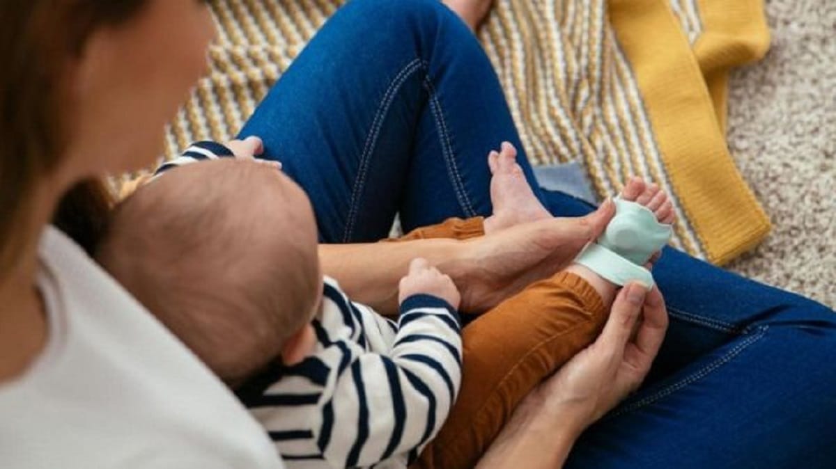 baby socks worth rupee twenty thousand available in market