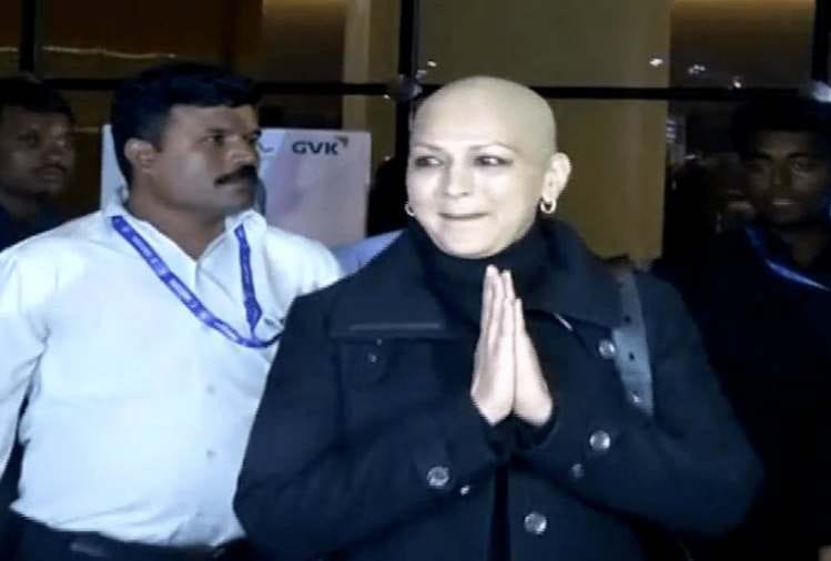 sonali bendre returns back in india after cancer treatment spotted with goldie behl