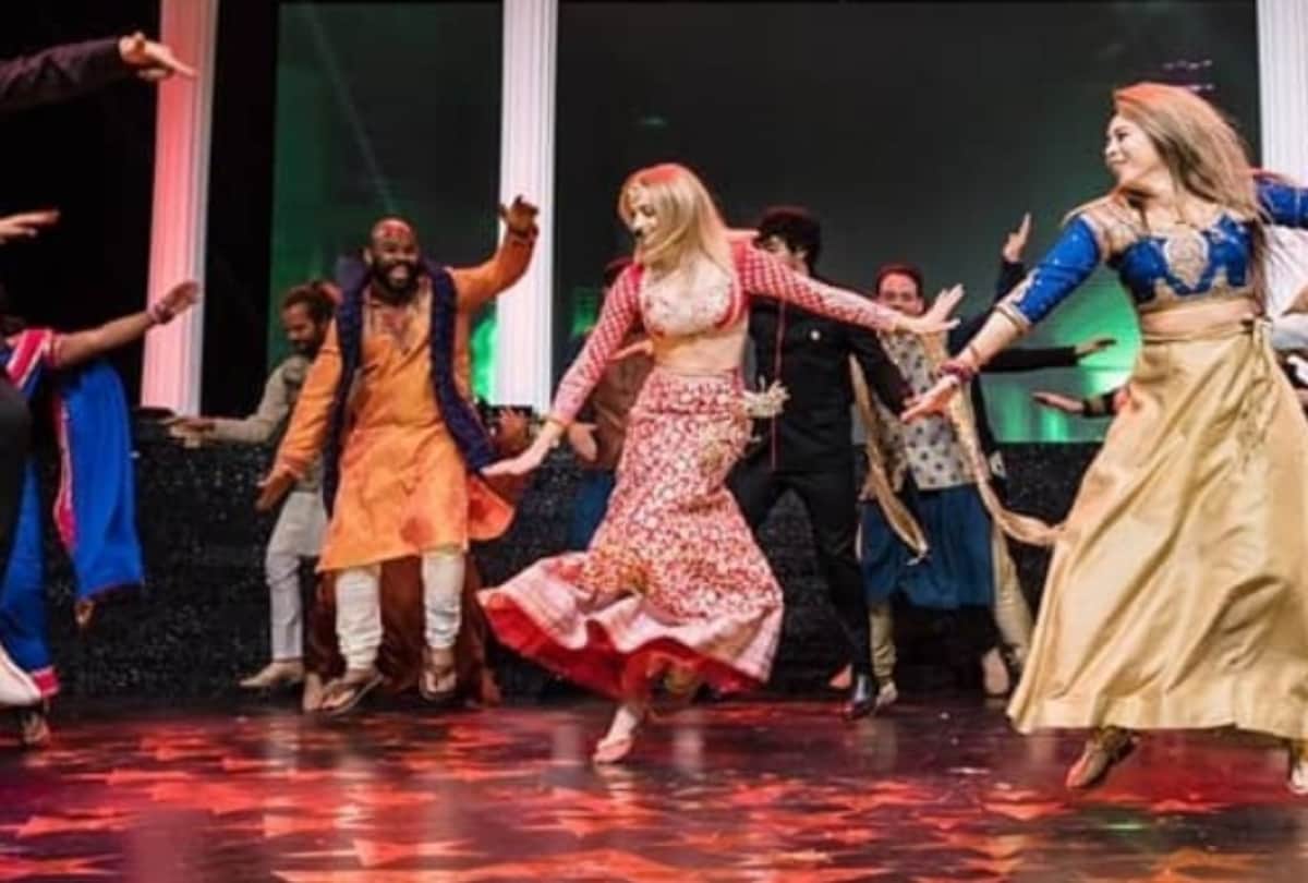 Priyanka Chopra Nick Jonas wedding sangeet ceremony sophie turner looks gorgeous in red lehenga