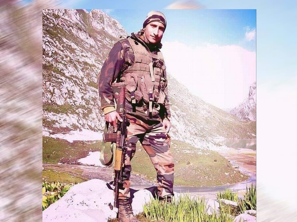Uttarakhand Soldier suraj singh martyr in jammu kashmir Mine blast