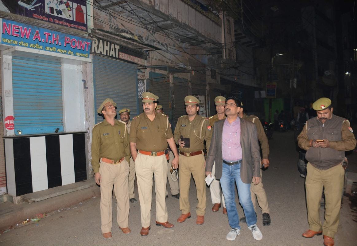 dalmandi businessman situation critical after shoot out in varanasi