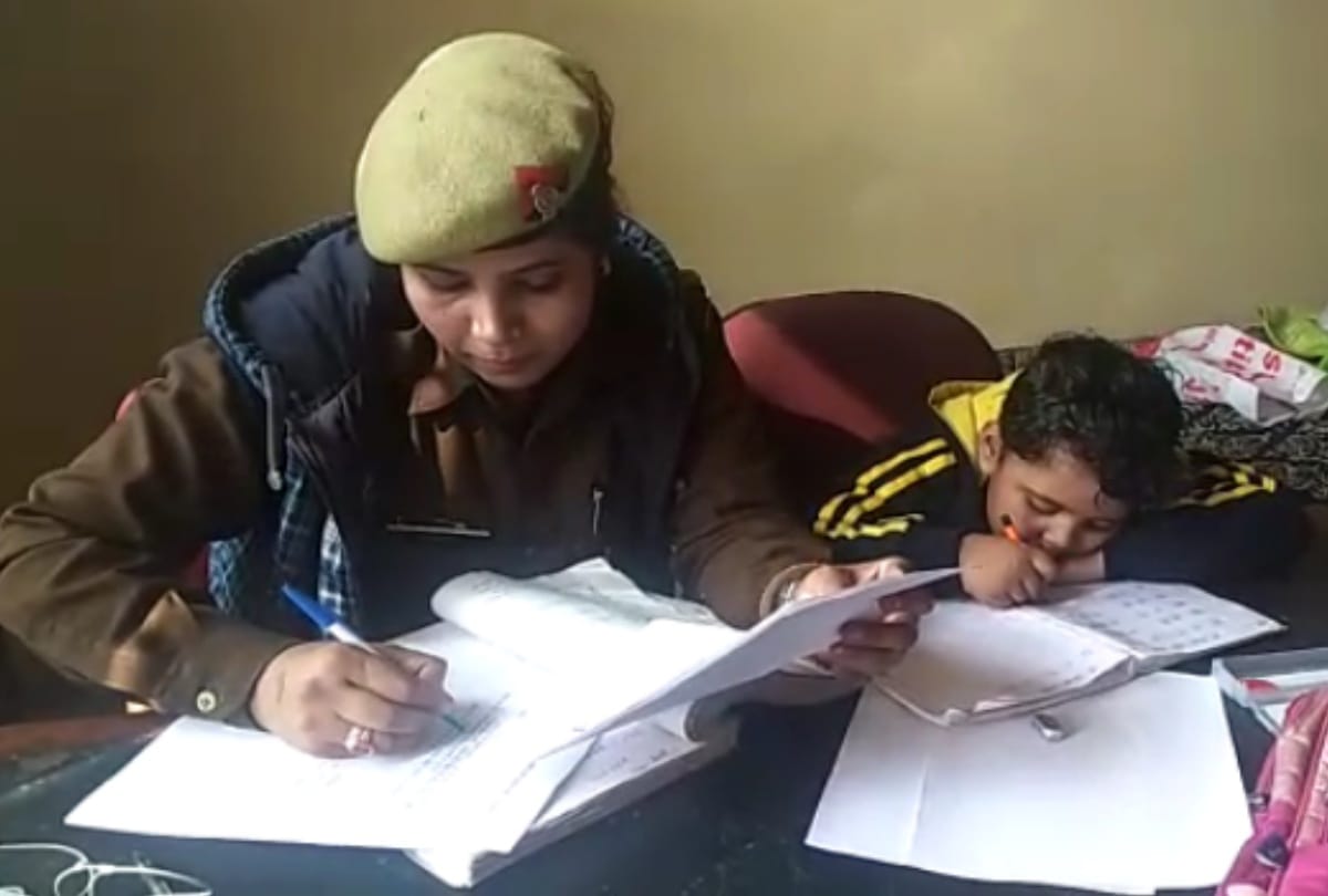 up police two women constable doing job with their babies in police station greater noida