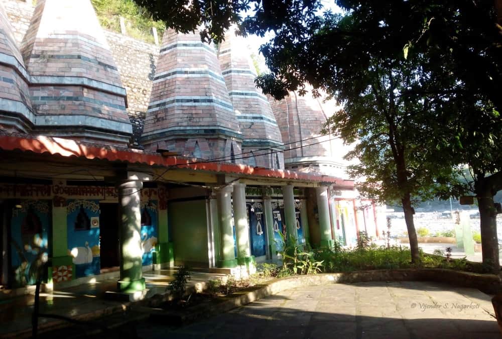 Priyanka and Nick may come to uttarakhand haidakhan temple in new year 2019