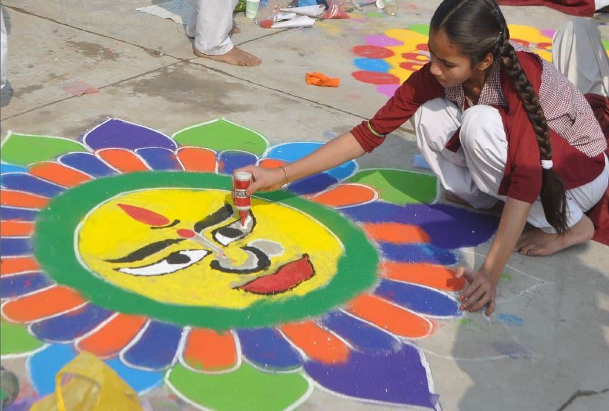 amar ujala aparajita 100 million smiles rangoli competition in agra