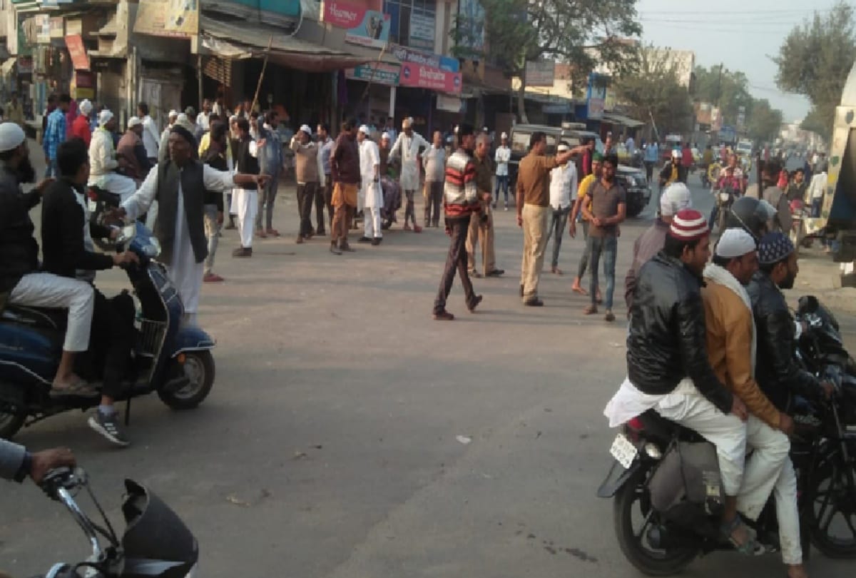 main accused of Bulandshahr violence Yogesh Raj live in Delhi