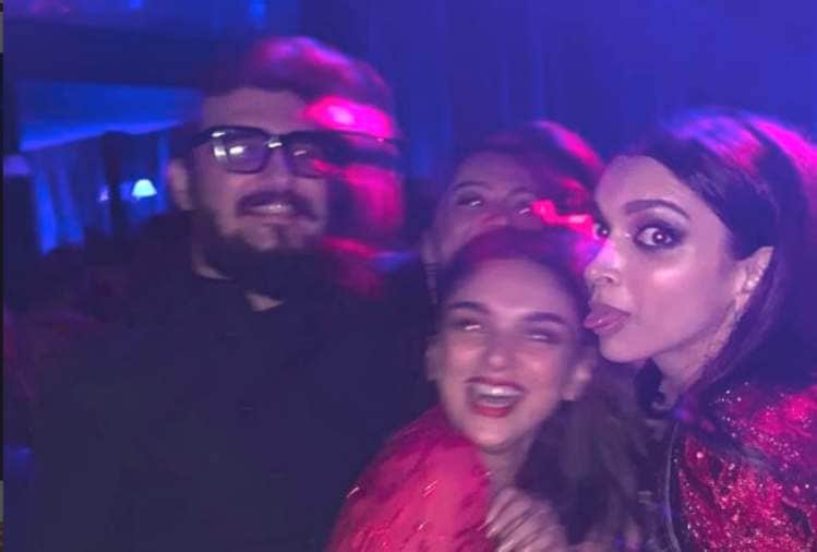 deepika padukone  and ranveer singh family planning will welcome their first baby in april