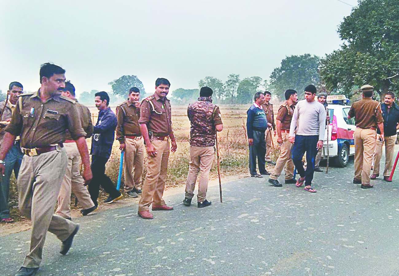 firing during kamal sandesh yatra of bjp in etawah
