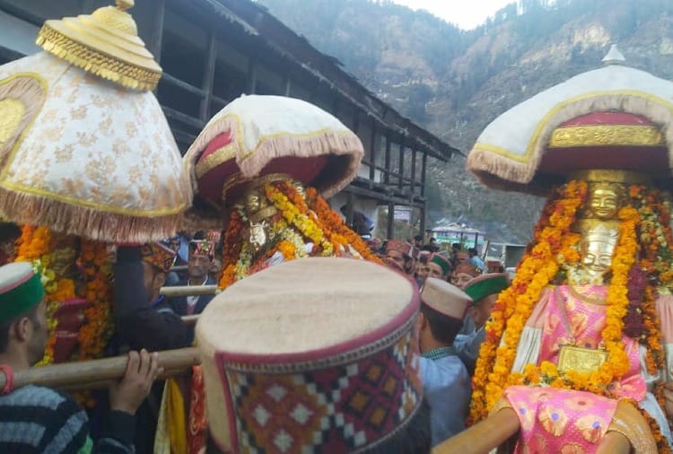 रैला में चार देवी-देवताओं को मिलन