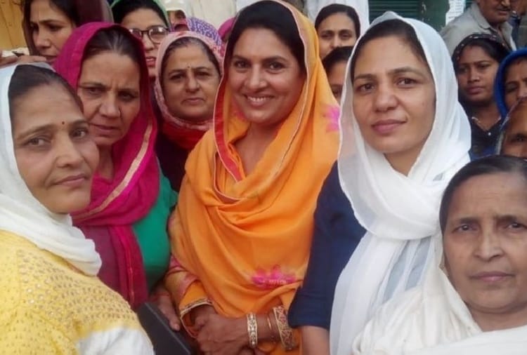 MLA Naina Chautala reached in Sonipat and targets on abhay
