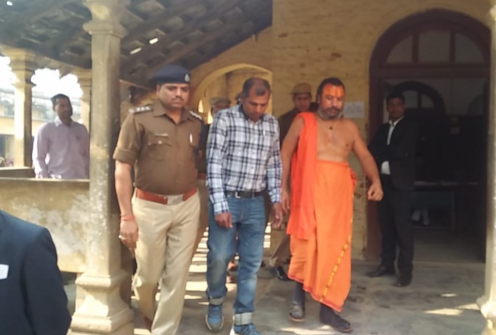Police arrested mahant paramhans in ayodhya.