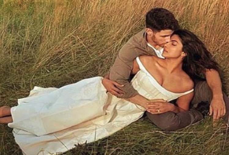 Nick Jonas pulling Priyanka Chopra closer to say I love you video viral