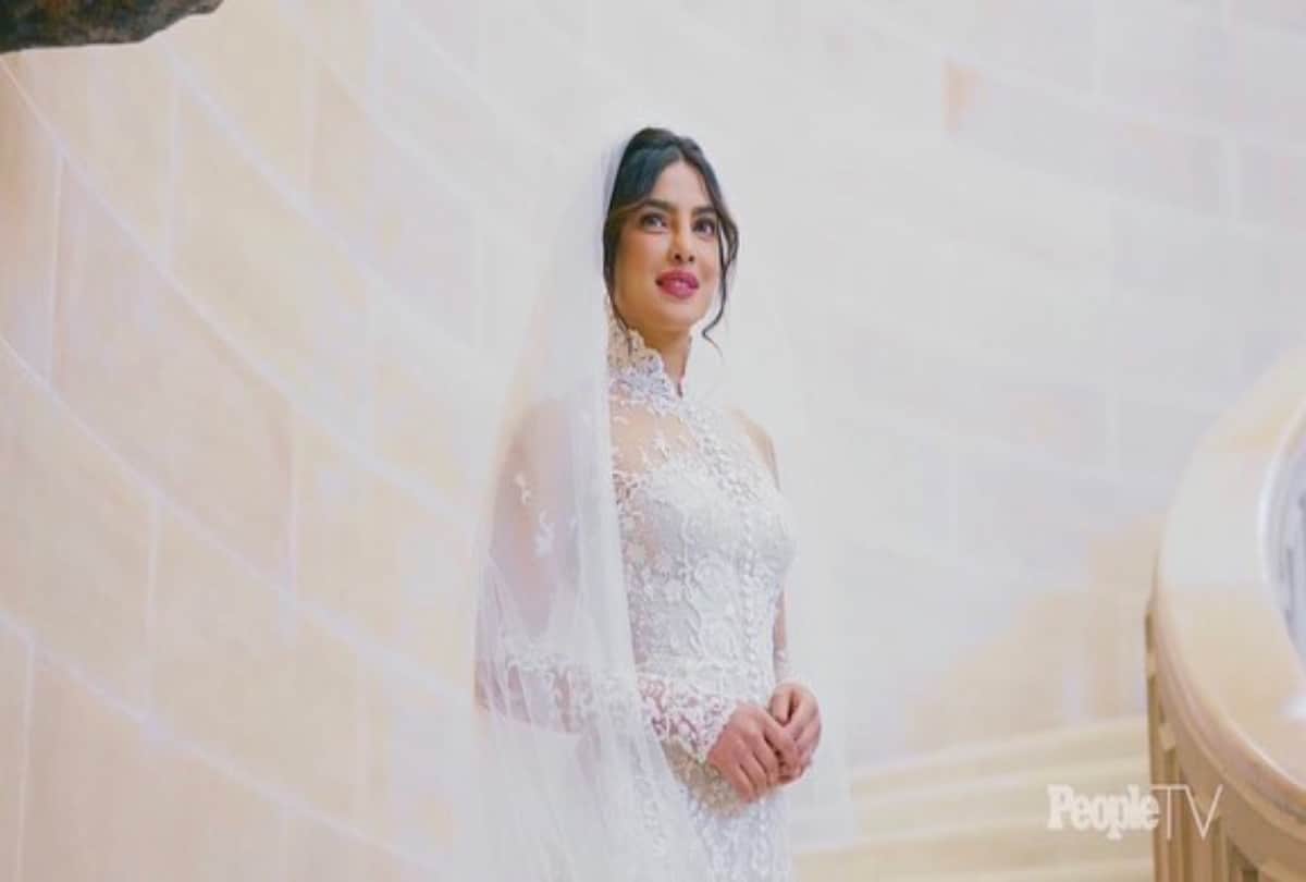 Priyanka Chopra wedding dress is now a meme and taking over internet