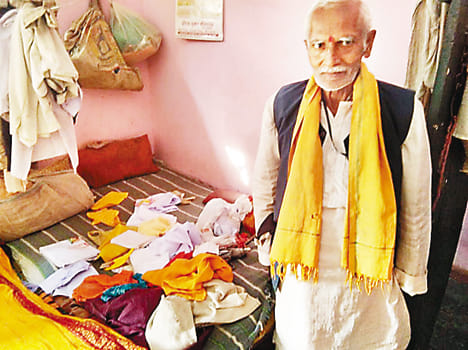 Two lakh jewelery and cash theft from closed house