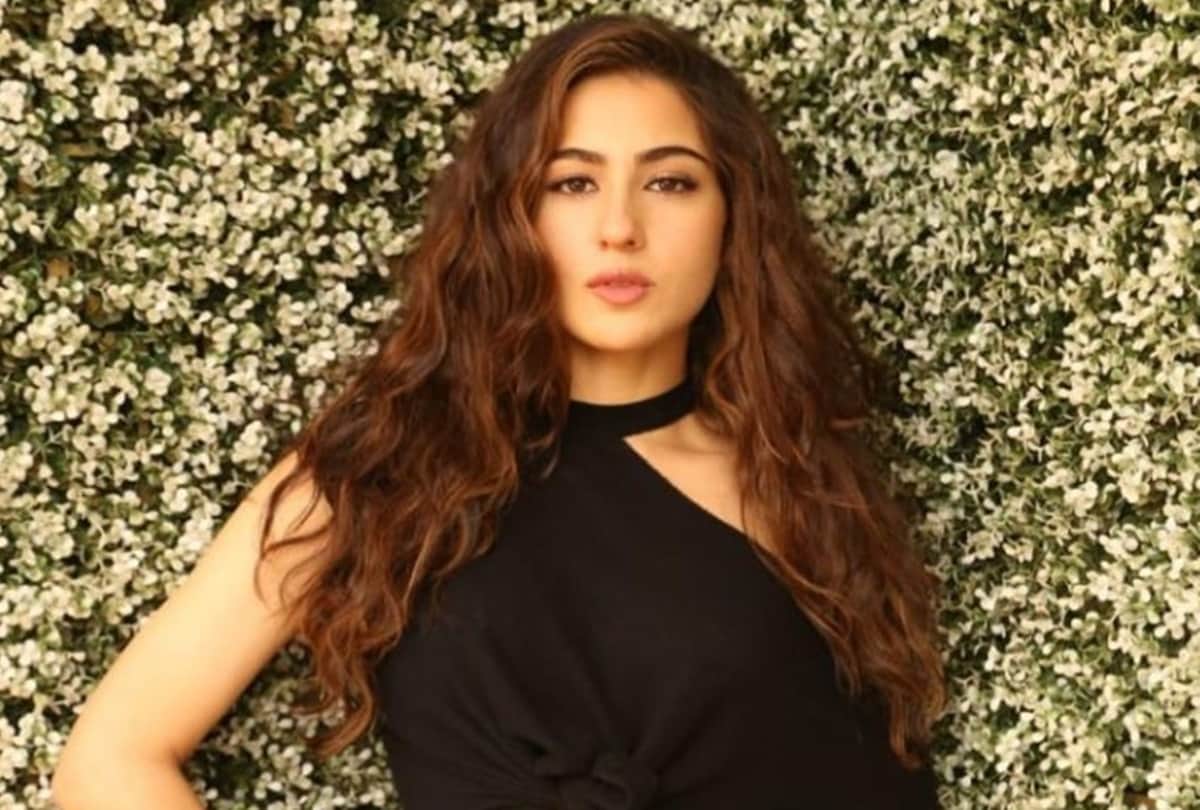 sara ali khan celebrate lohri with her mom and family