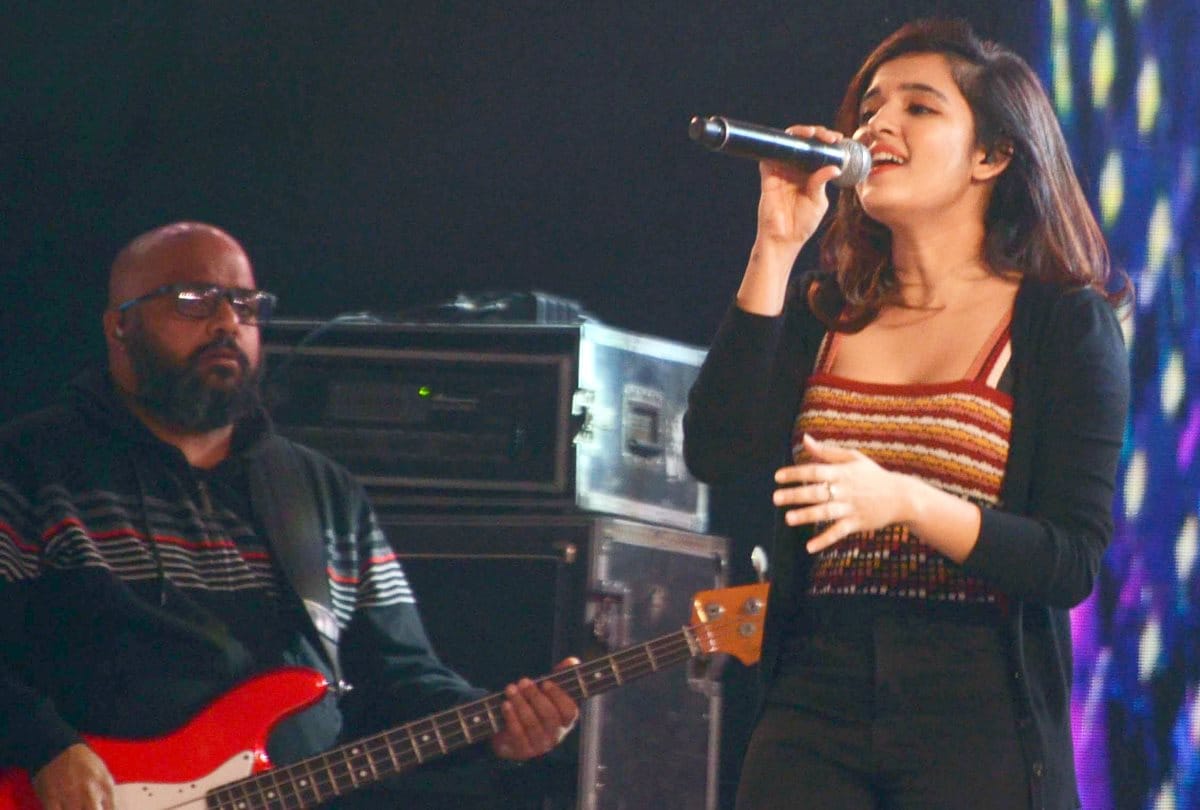 singer brijesh and shirley setia performed in lucknow mahotsav