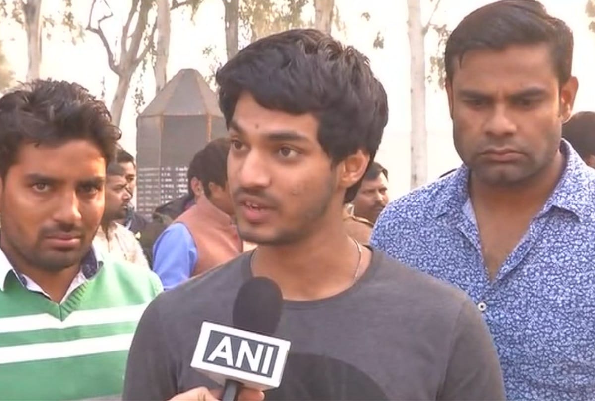 bulandshahr violence: martyr inspector subodh son says hindi muslim dispute took my father life