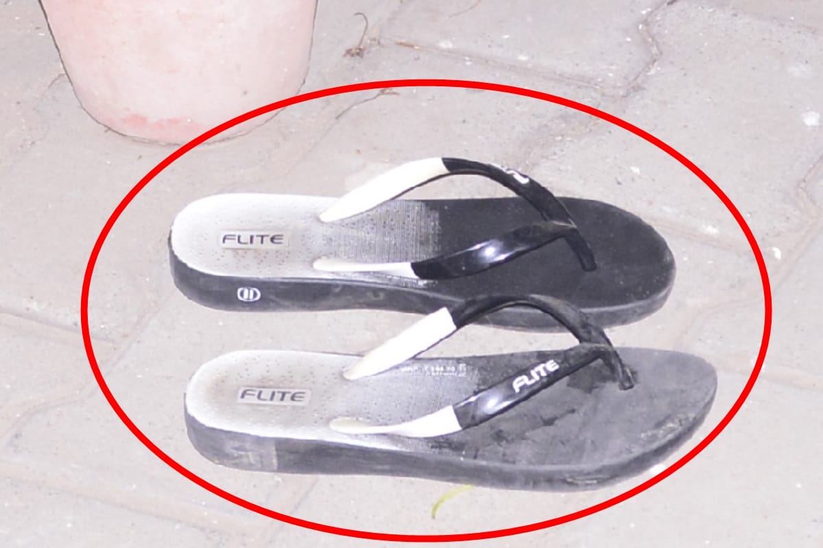 UP: meerut School girl death by falling from Supertech Building CCTV footage revealed in reality
