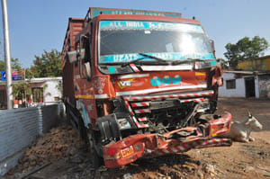 two truck accident, fire one killed