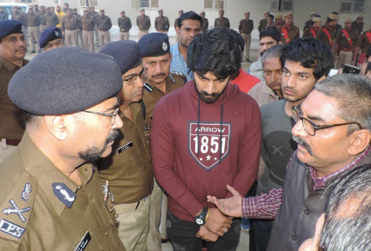 Clash Between Two Groups For Alleged Cow Slaughter In Bulandshahr Four arreste