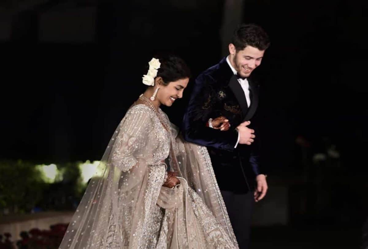 Priyanka Chopra wears Falguni Shane Peacock﻿ Outfit for her Wedding Reception
