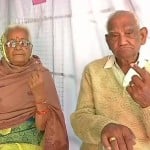 97 वर्षीय नागेंद्र सिंह चौहान और उनकी 85 वर्षीय पत्नी युवराज कुंवर ने झालावाड़ के एक मतदान केंद्र में अपना वोट डाला