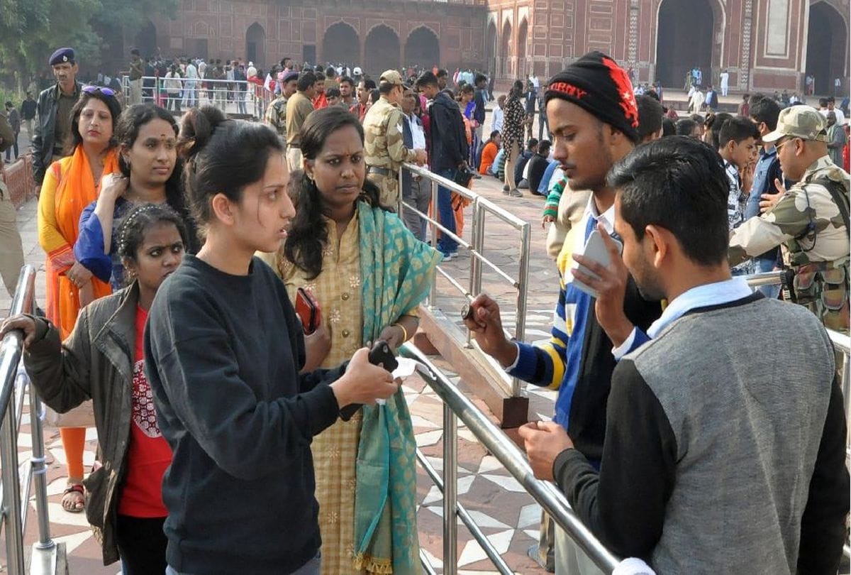 70 percent Indian tourists did not buy tickets of Taj Mahal’s main mausoleum