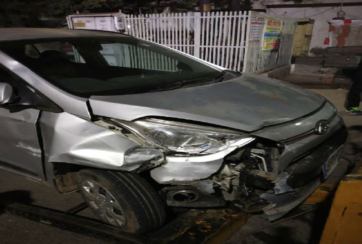 speeding car collide with police vehicle after two people crashed in agra