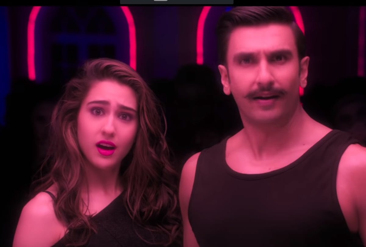sara ali khan says simmba Aankh Marey song inspired by karishma kapoor