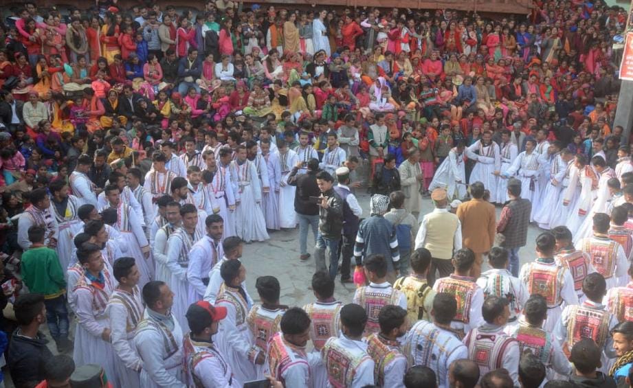 बूढ़ी दिवाली पर भियूरी गीतों से गूंजा गिरिपार क्षेत्र