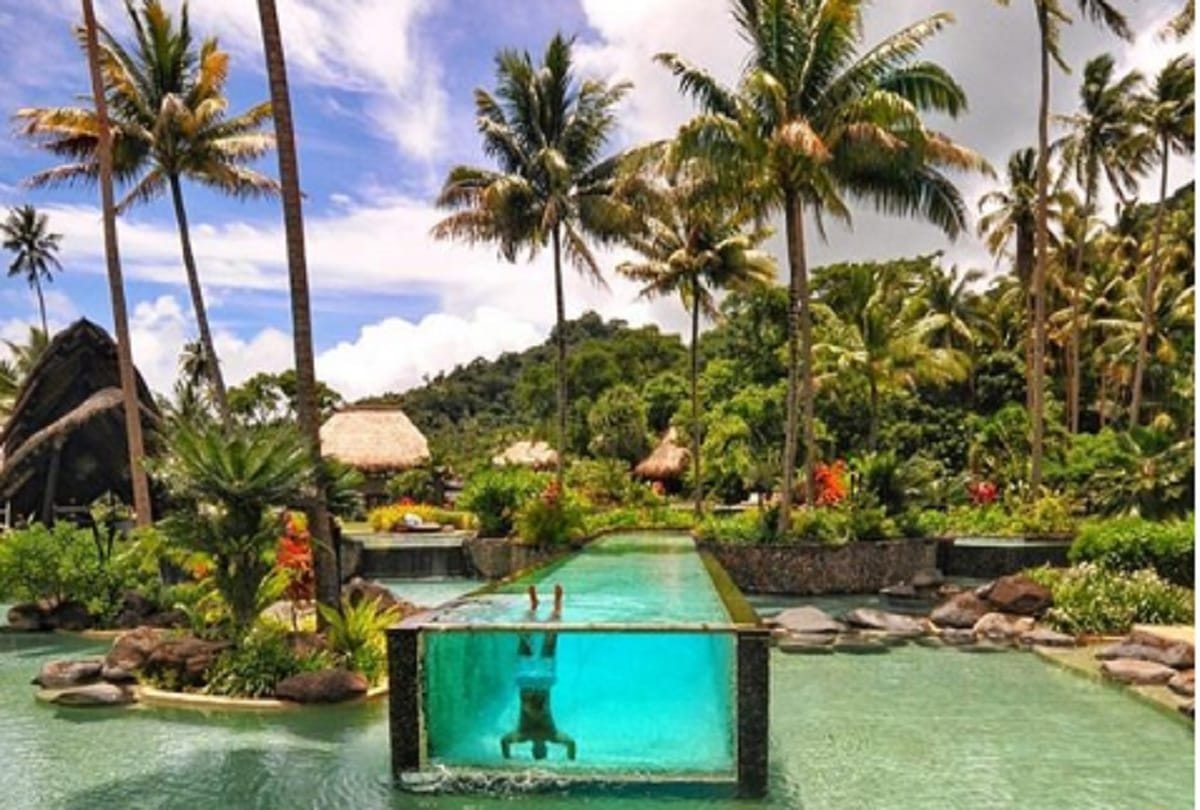 know the best tourist country where you enter without visa