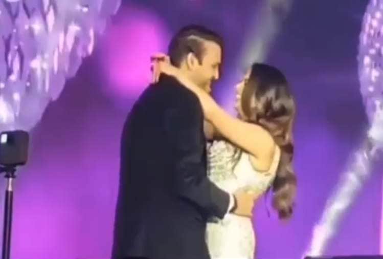 isha ambani romantic dance with anand piramal at her pre wedding function video viral