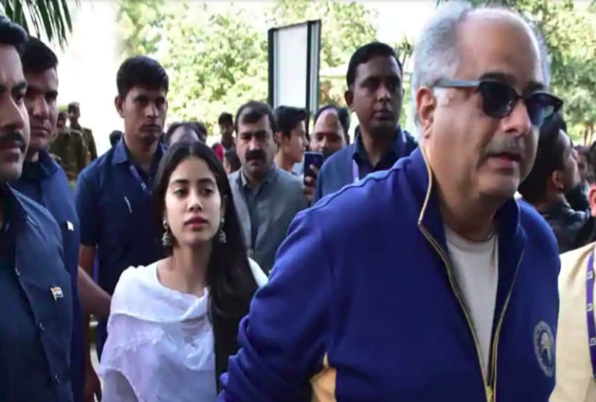 Janhvi Kapoor in is shock when she know fan made tattoo of her name