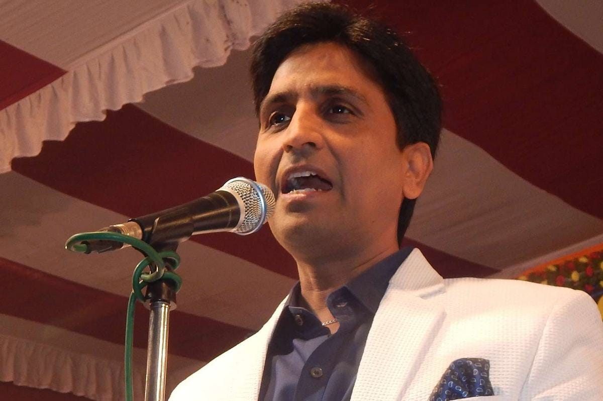 Kumar vishwas comment on bjp mla surendra singh ballia on sexual assault statment on culture daughter 