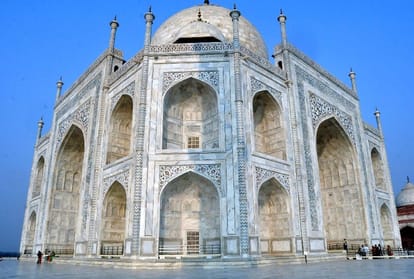 ताजमहल का मुख्य गुंबद