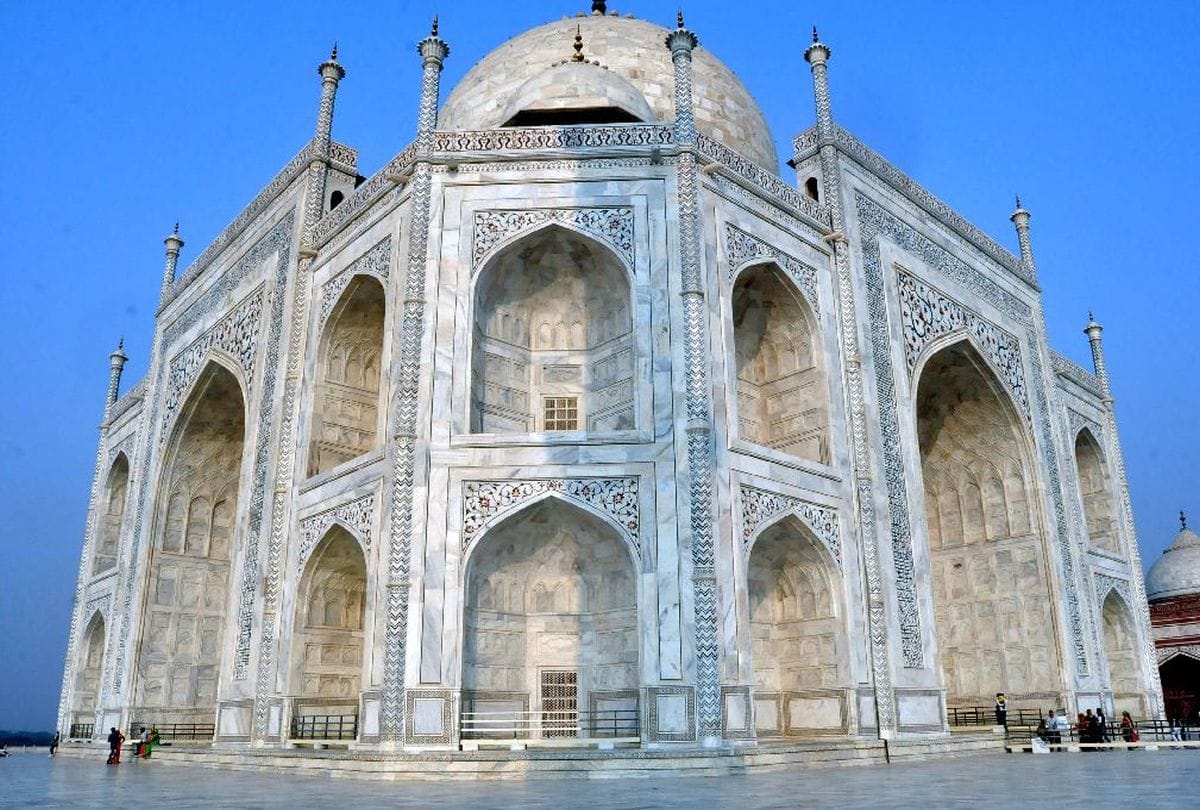 marble stones broken of Taj Mahal due to negligence in conservation