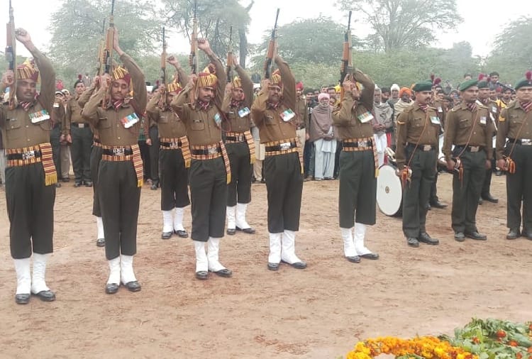 the funeral of martyr jawan sukhchain singh with state honor