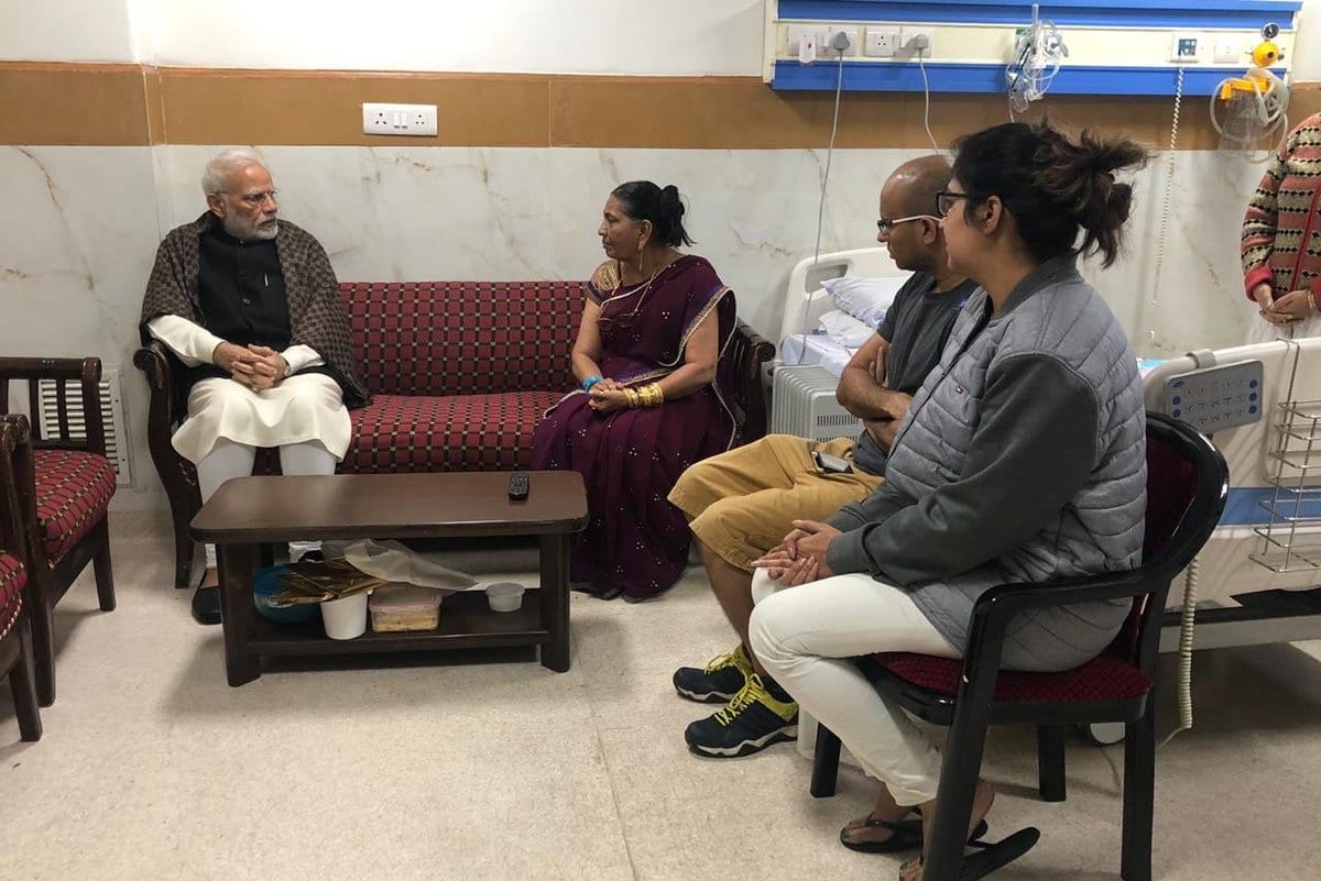 Prime Minister Narendra Modi met the family of late Jagdish Thakkar