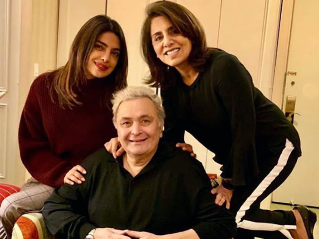 Rishi Kapoor health condition may return India in April 2019