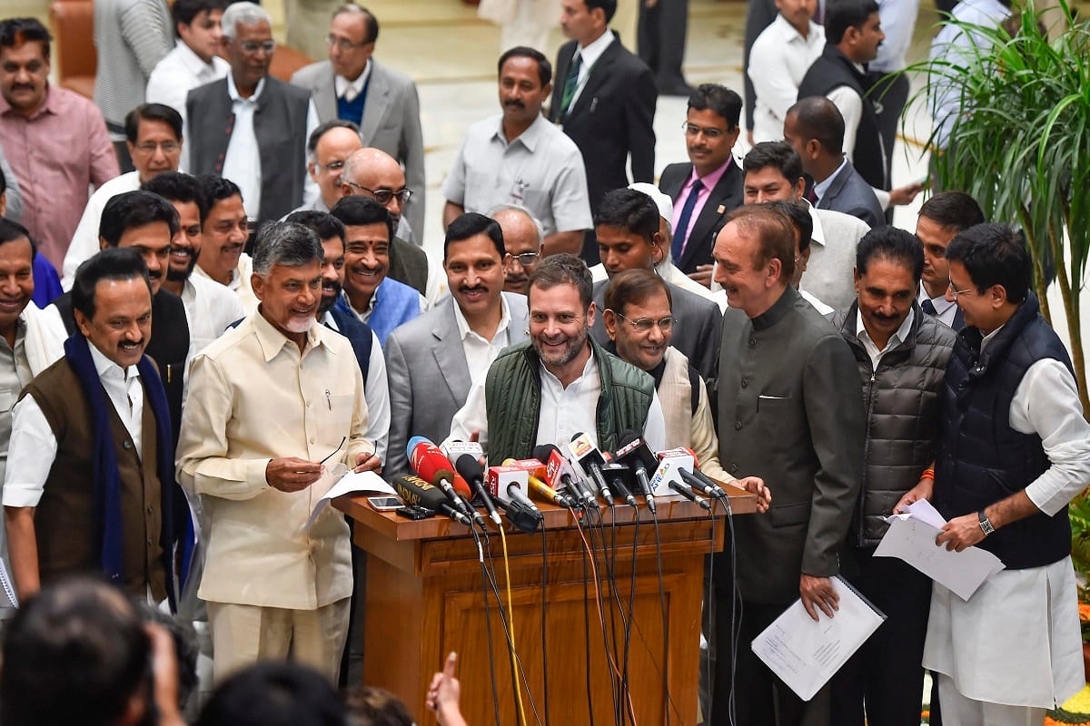 21 parties of opposition came together against BJP, Rahul assured for support