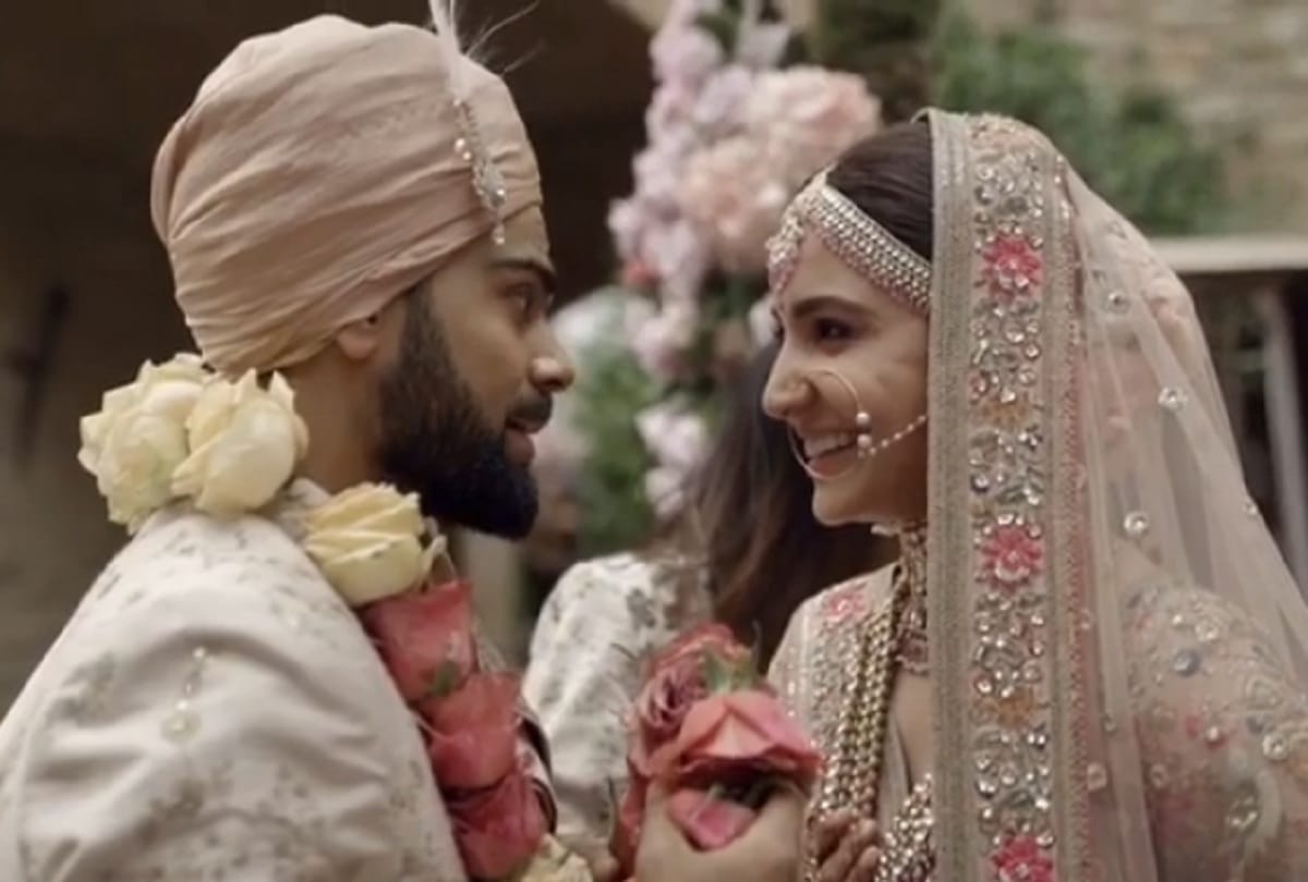 anushka sharma and virat kohli celebrated their first wedding anniversary