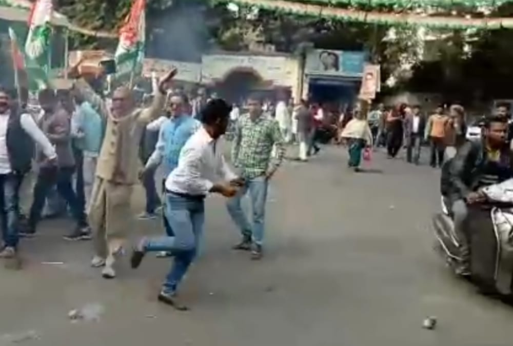 congress celebrates victory.