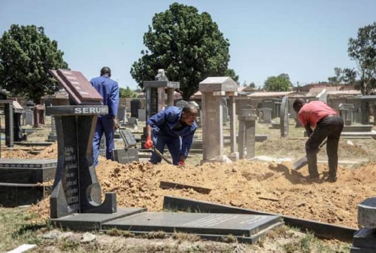 Strange things why are the old graves being dug in johannesburg south africa