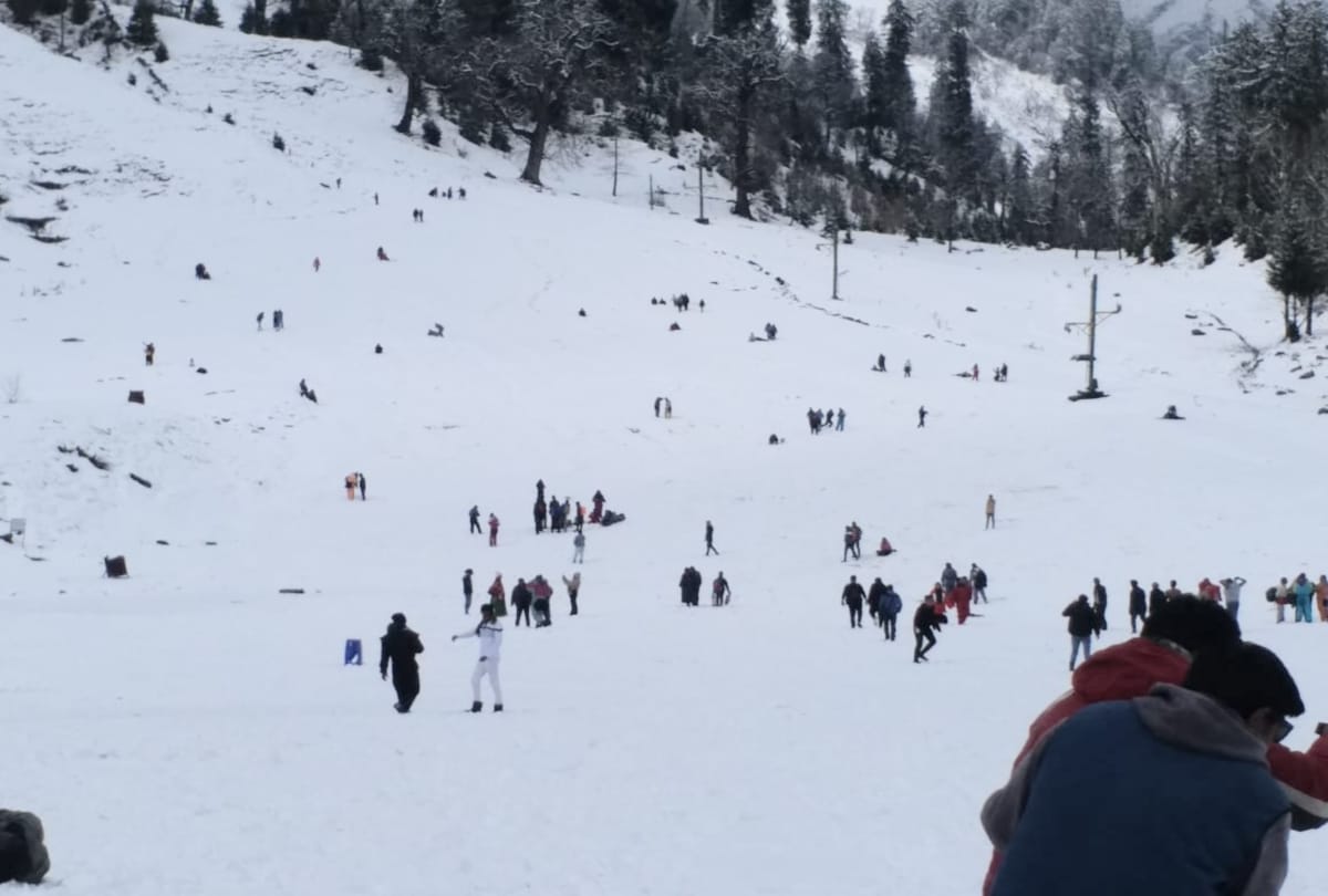 fresh snowfall recorded in himachal pradesh on 11 december