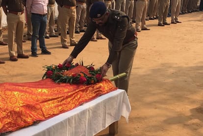 Hinduaari Chowki Incharge Sujit Mishra shot dead in sonbhadra