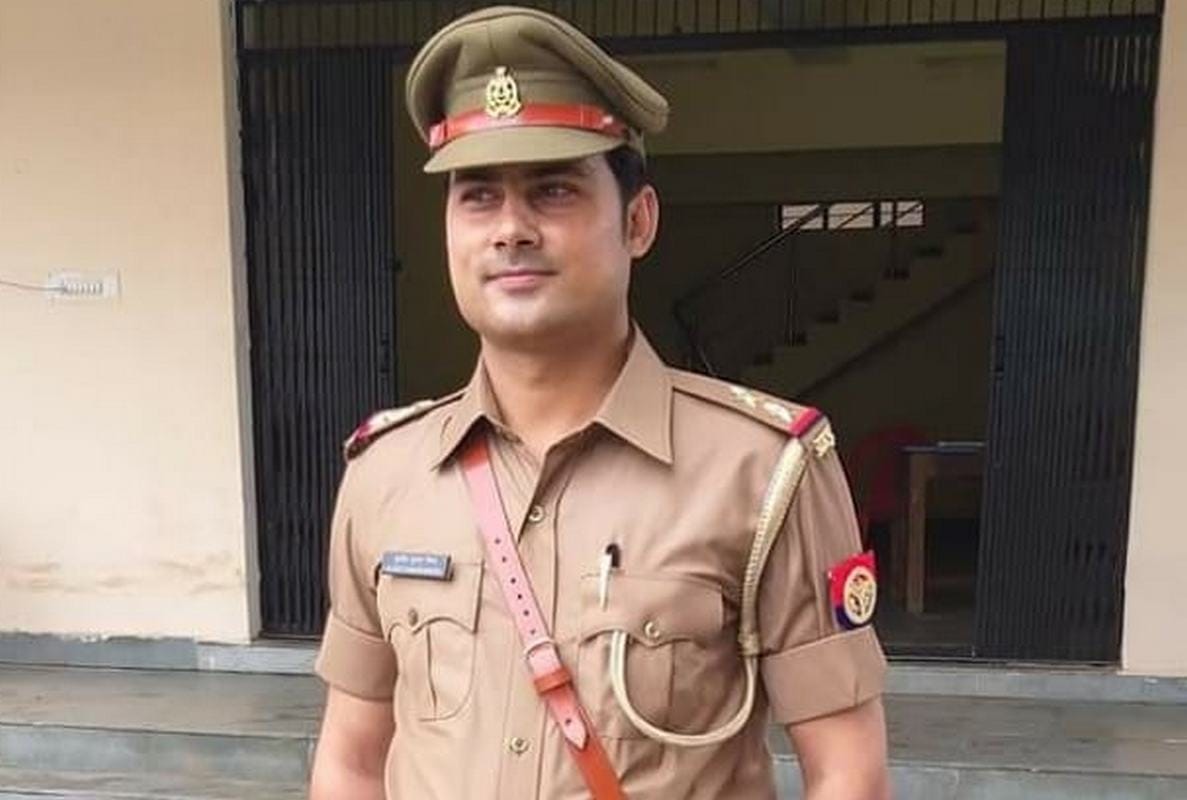 UP police daroga shoot himself from service revolver at sonebhadra