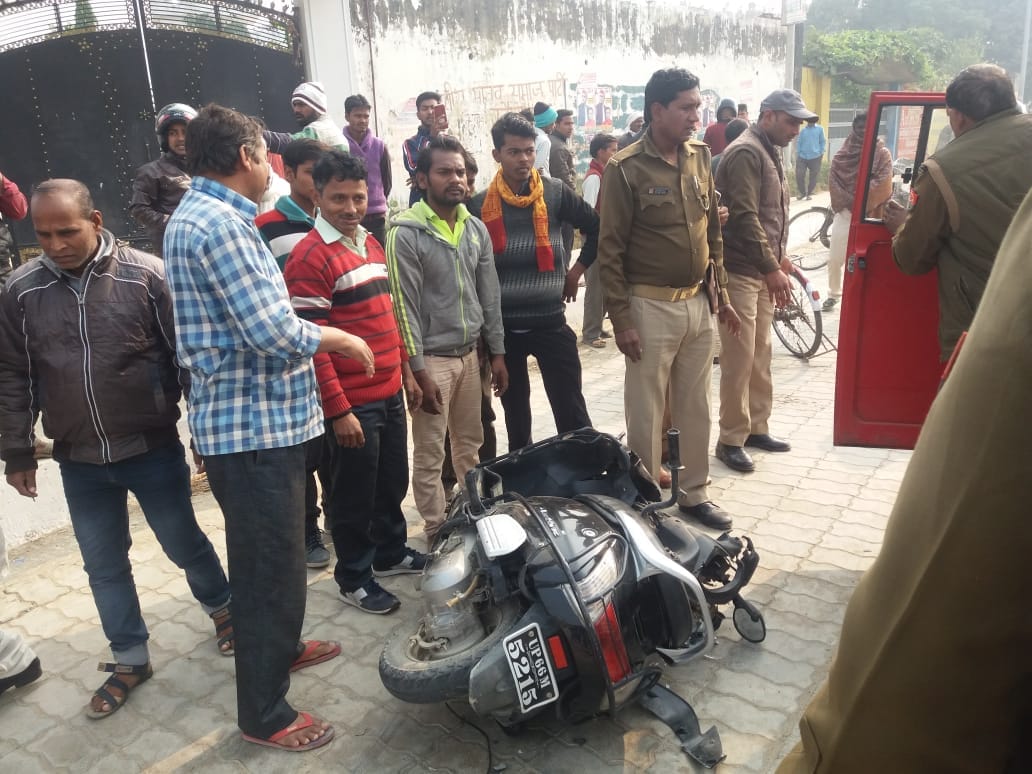 mama bhanji killed in scooty accident in varanasi
