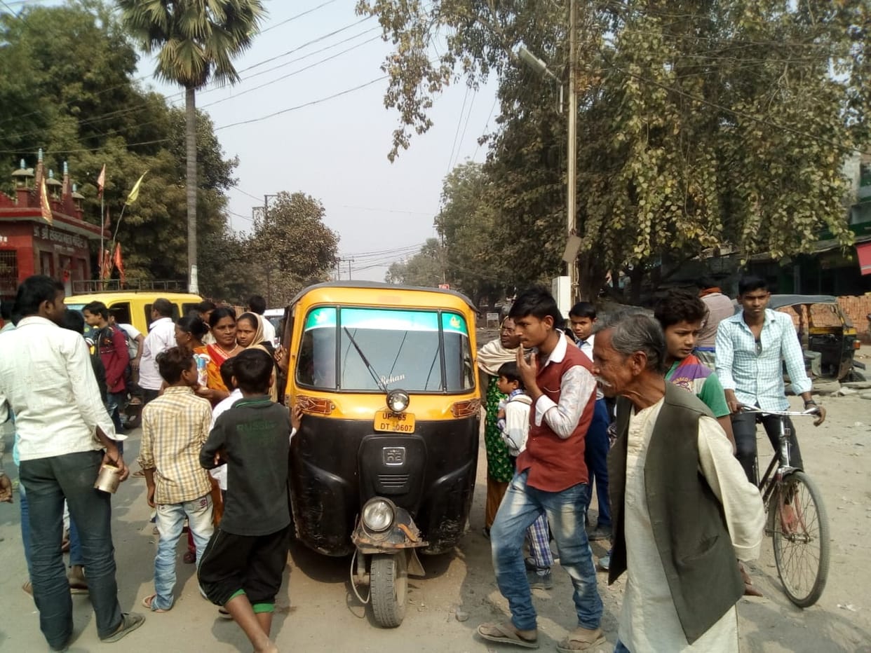 auto driver went on strike in varanasi