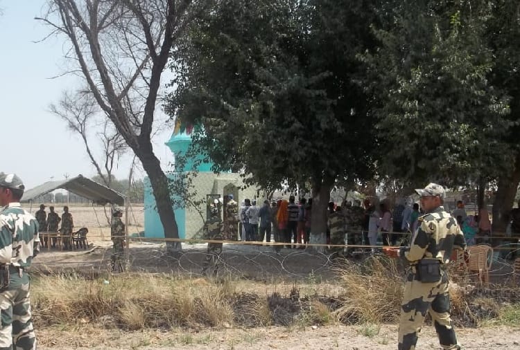 Peer Baba jalle Shah and Peer Baba Burji Dargah on zero line indo-pak border