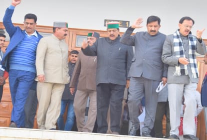 opposition walk out during question hours in himachal assembly session