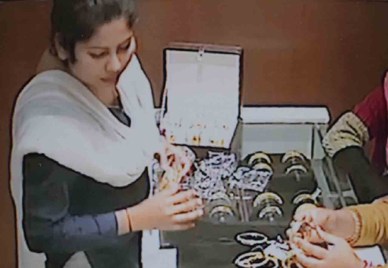 theft Capture in CCTV in hardoi